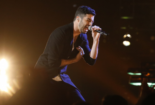 Cantante con microfono